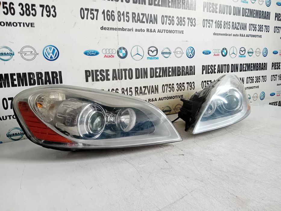 Faruri Far Stanga Dreapta Volvo XC60 Xenon Complete Originale RHD Cod 3076318 30763137 Intacte