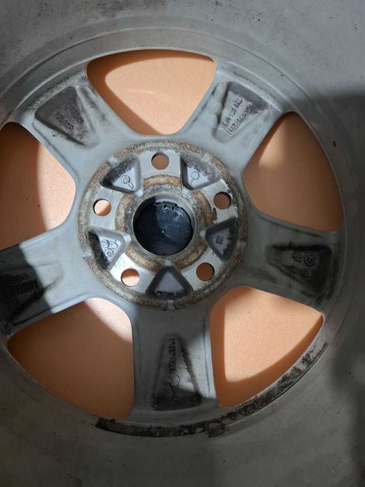 Гуми с джанти 16ки