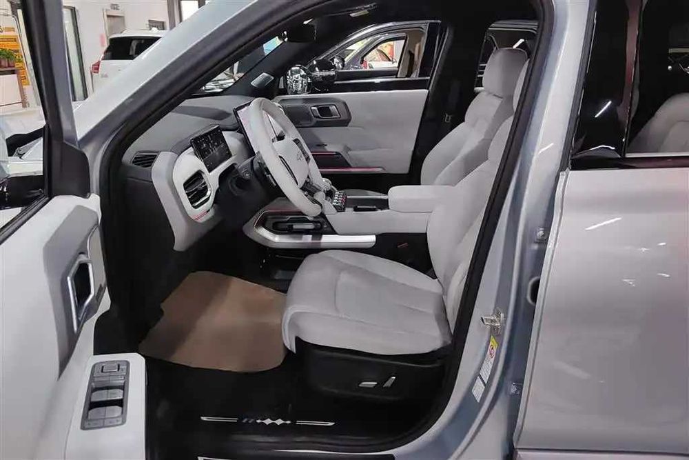 BYD FangChengBao Leopard 3