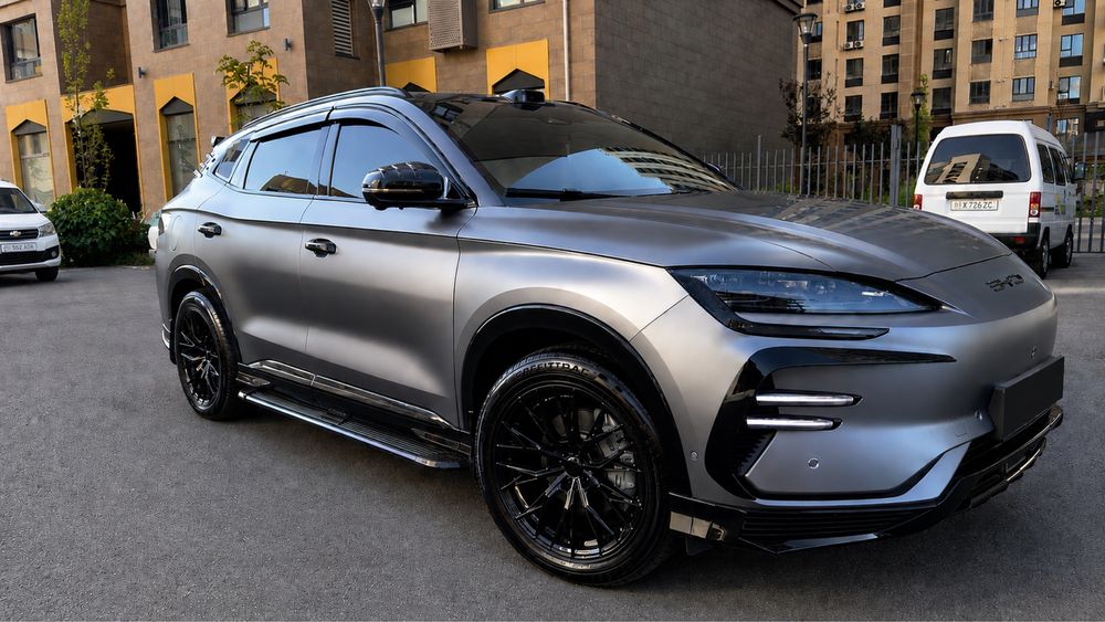 BYD Champion 605 Серый 2023 (Сатиновая бронипленка)