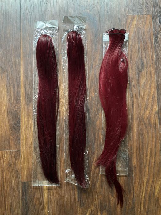 Екстеншъни за коса червени