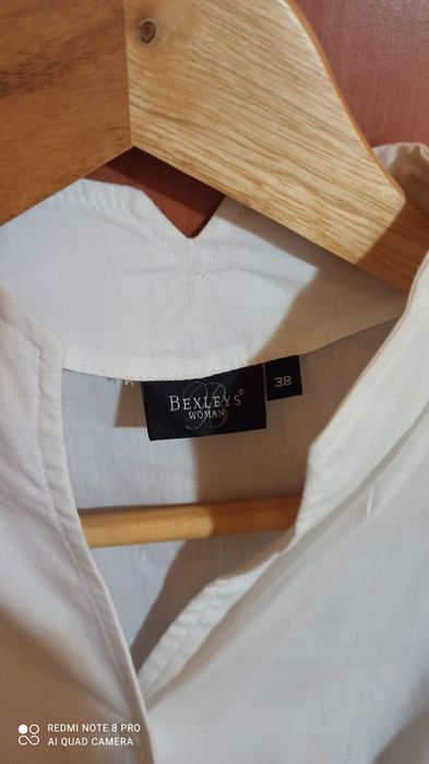 Бяла вталена риза. Памук. Размер 38.