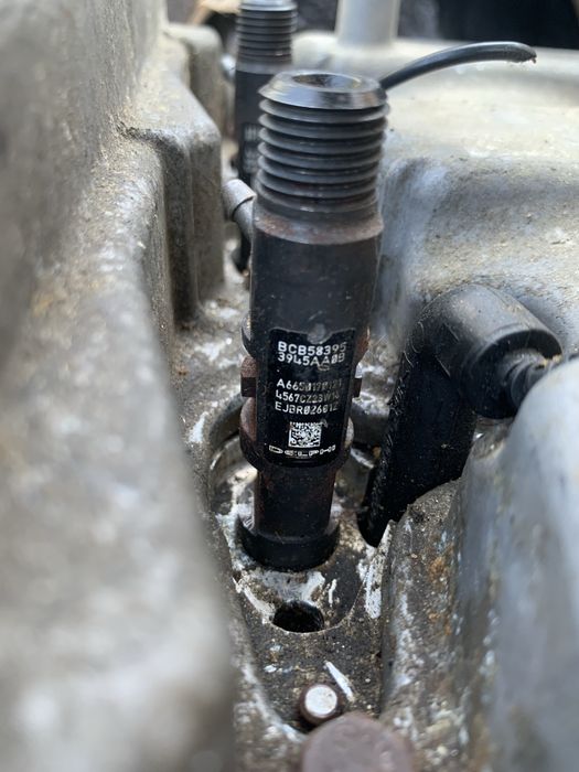 Injectoare SsangYong Kyron Rodius Rexton 2.7 XDI Cod: EJBR02601Z