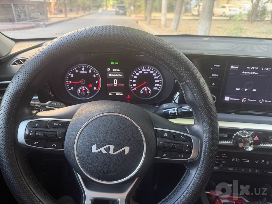 Продаю автомобиль марки Kia