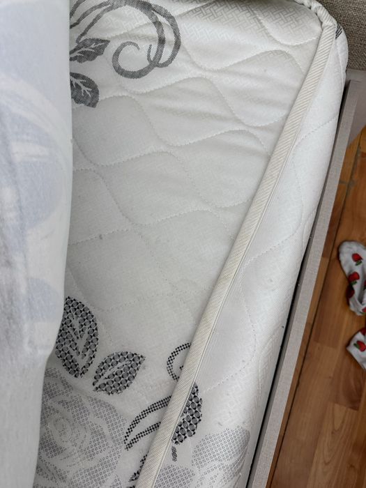 Продам две односпальные кровати