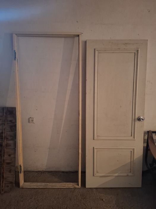 Продаётся дверь б/у