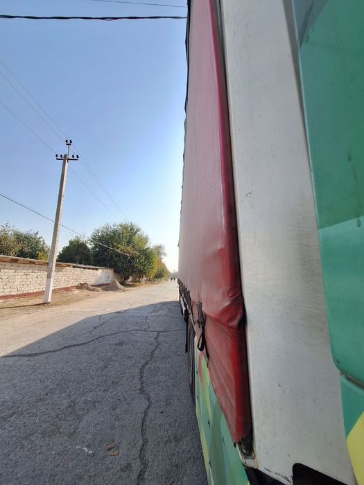 IVECO STRALIS 460 ZAVODUSKOY METAN  REYSGA  tayor holatda  sotiladi