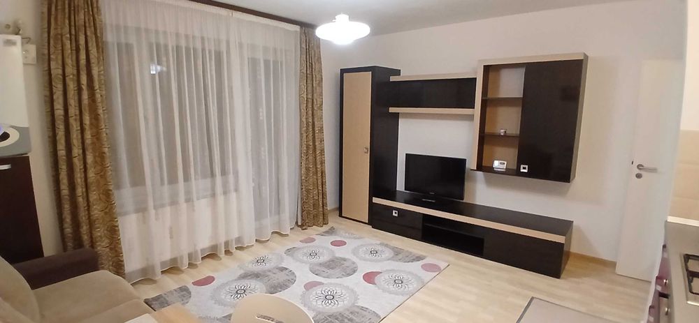 Proprietar inchiriez studio in Avangarden Tractorul langa Mall Coresi