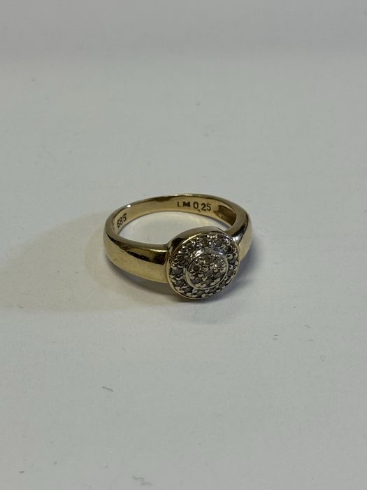 златен дамски пръстен 3.9гр 14к 585