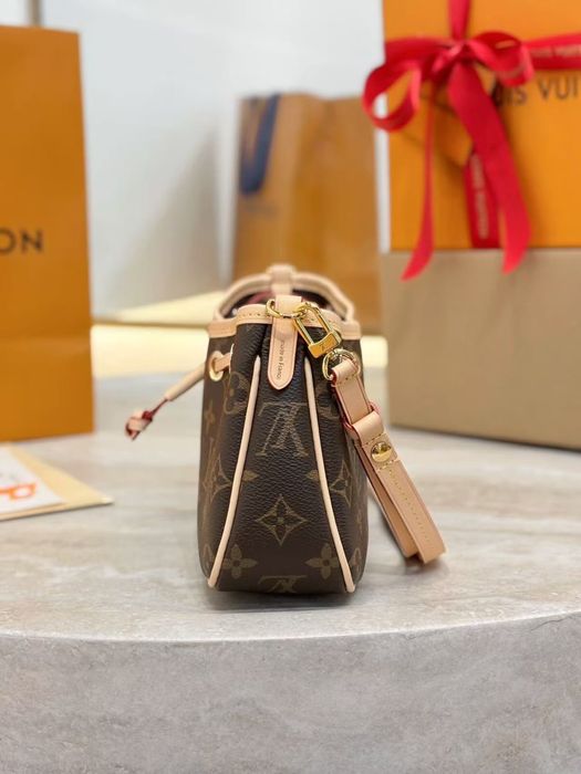 Сумка LV Louis Vuitton Nano Frivole