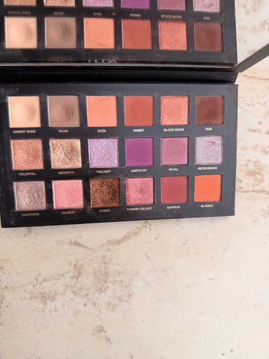 Палитра Huda Desert Dusk