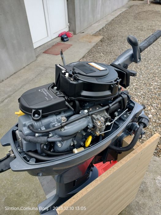 Vând motor barca Yamaha 8cp