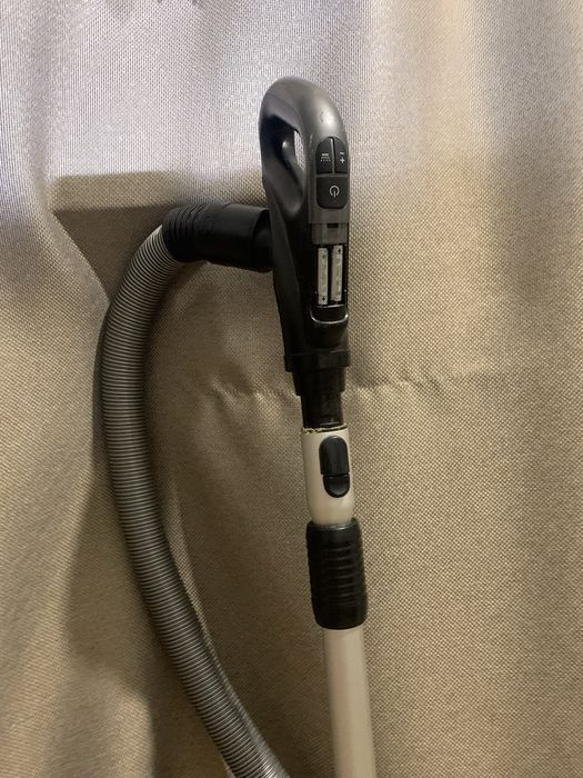 Пылесос Samsung Trio system