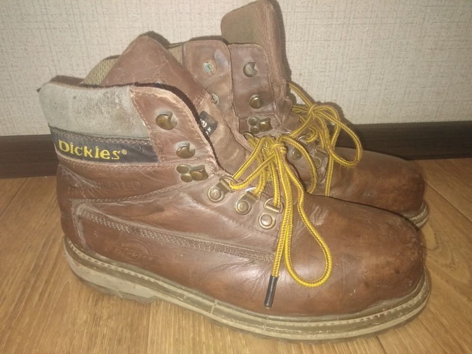 Продам рабочие ботинки