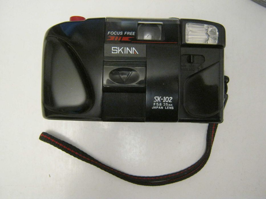 Ретро фотоапарат Скина