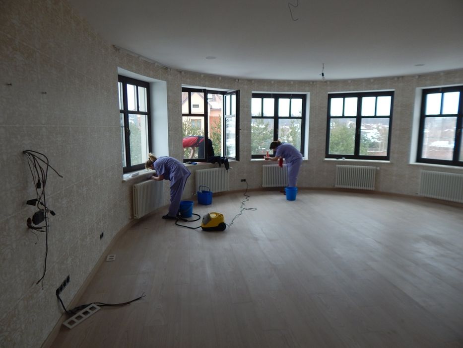 Клининг(уборка квартир,домов и офисов)