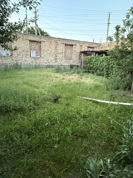 Sabzavot mahalla yer sotiladi