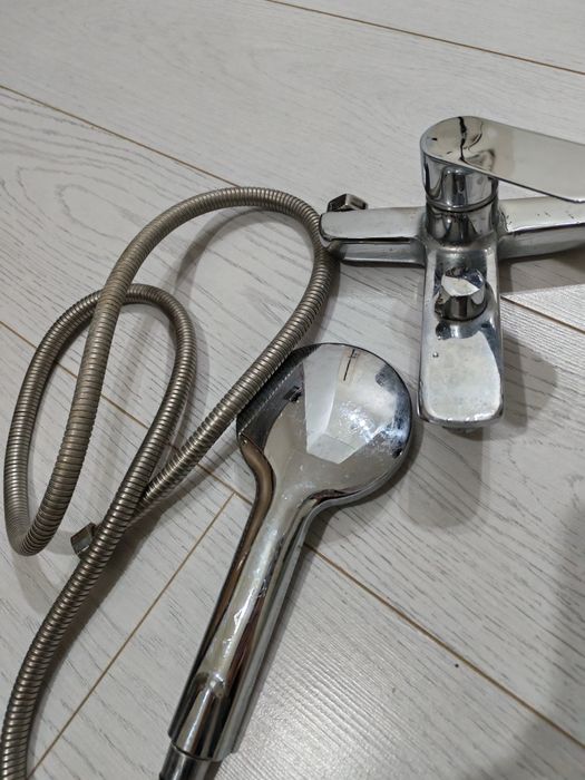 Смеситель Тригор в комплекте