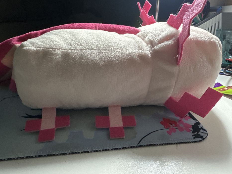 игрушка аксалоталь