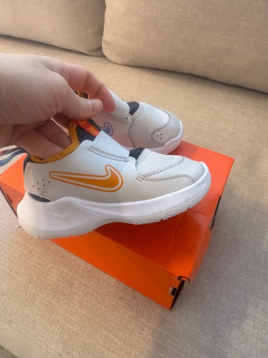 Маратонки Найк flex Runner 3. Размер 23,5. Стелка: 15 см. Като нови!