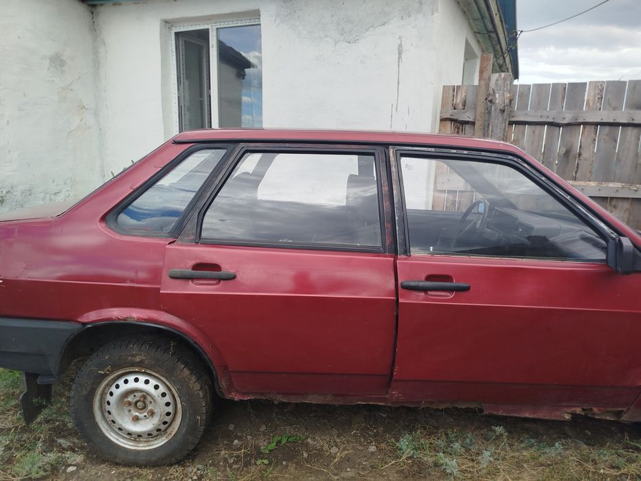 Машина ВАЗ 21099