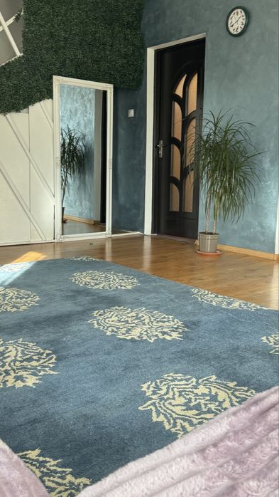 Vand mobila bucatarie/masa/scaune/living