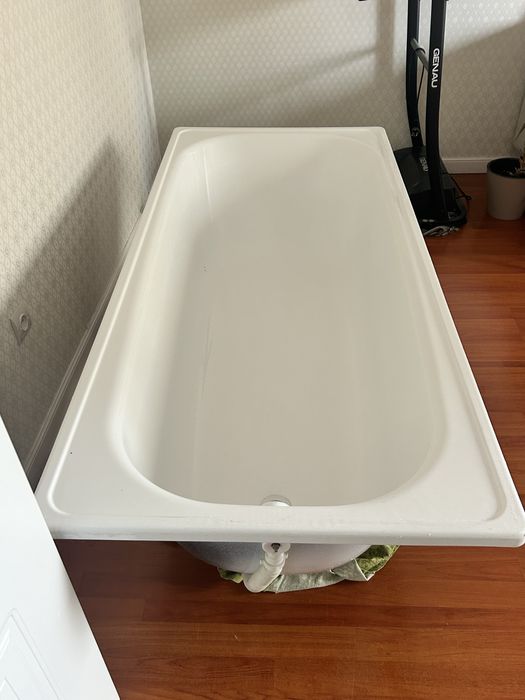 Продам ванну б/у размер 170*75