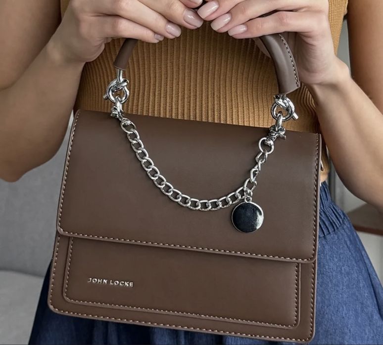 срочно !освобождаю место- продам сумки.