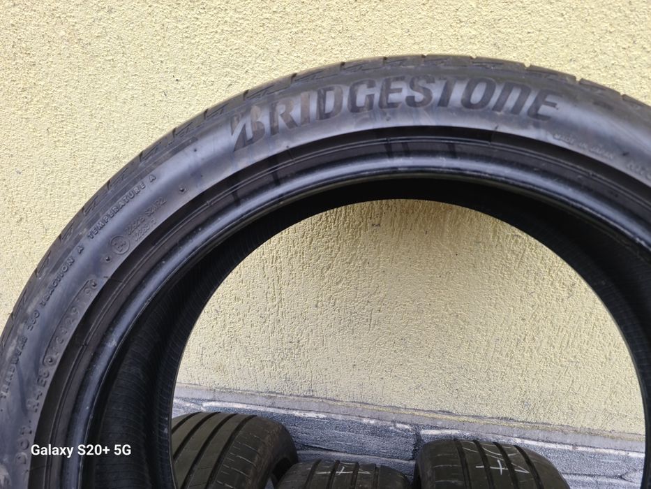 225 45 19 Bridgestone