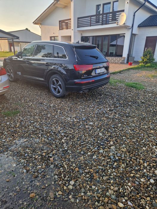 Vând Audi Q 7 an 2016