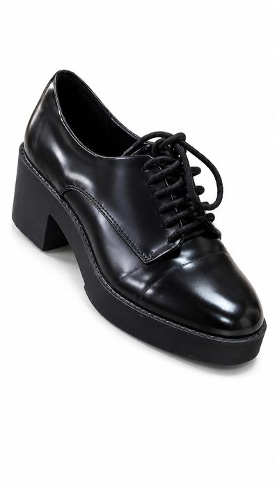 Маркови обувки на Zara