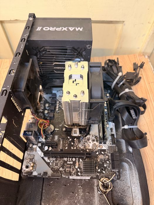 B450M-HDV R4.0 ASRock с AMD Ryzen 5 3600 с рам