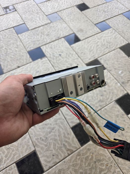 Магнитофон  JVC KD-X362BT.