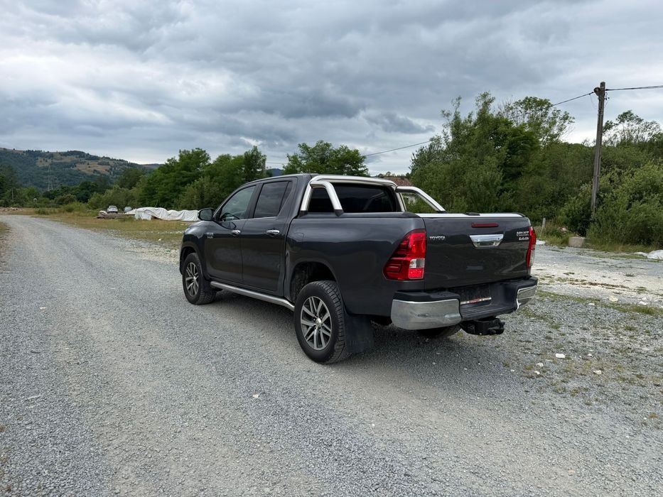 Toyota Hilux 2.4 ~ Model Invincible ~ 150 CP ~ Fara Rugina