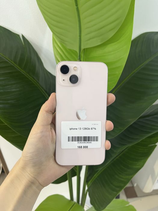 iPhone 13 в идеальном состоянии