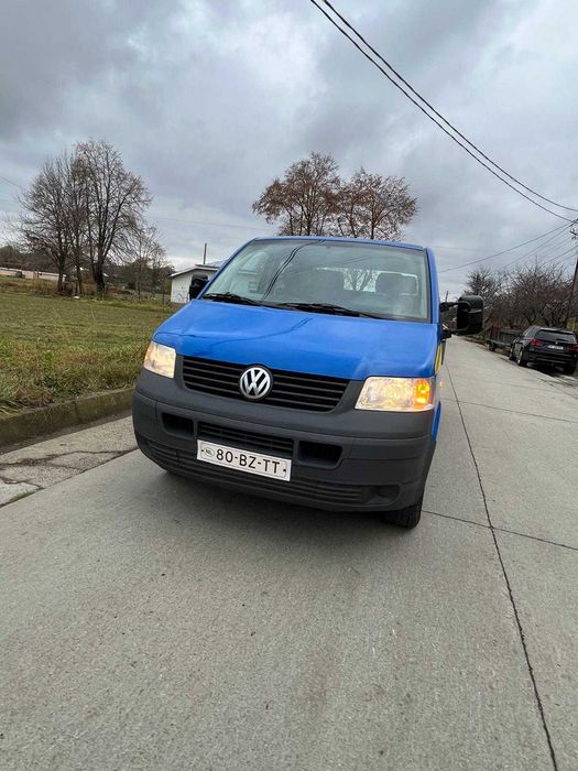 Vand Volkswagen Transporter T5 Doka cu 6 locuri și ladă