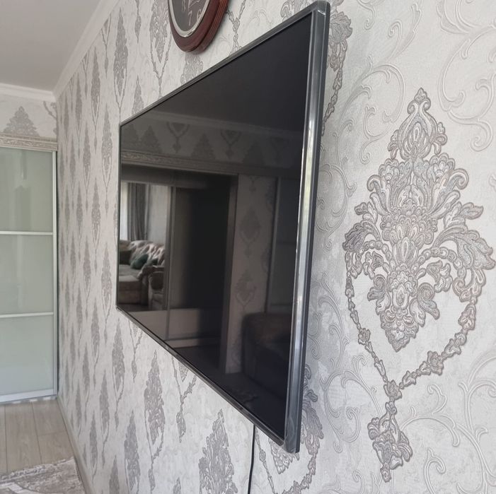 Продам Телевизор LG SmartTV