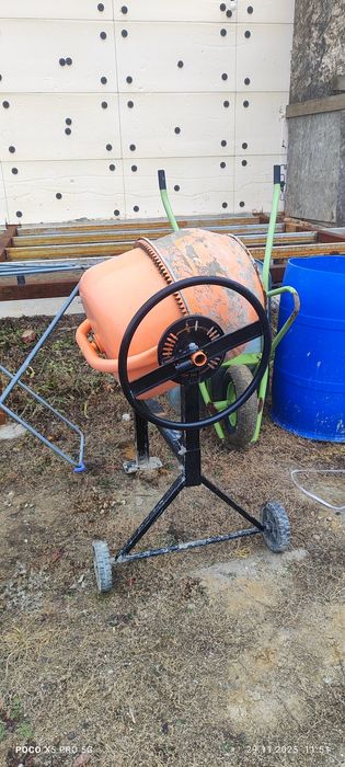 Продам бетономешалку 125 л