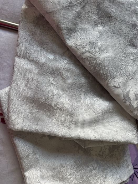 Set pilota pat,fata de masa mare si draperii ca noi!!super pret!