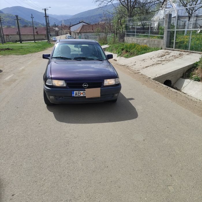 Vând Opel Astra 1994