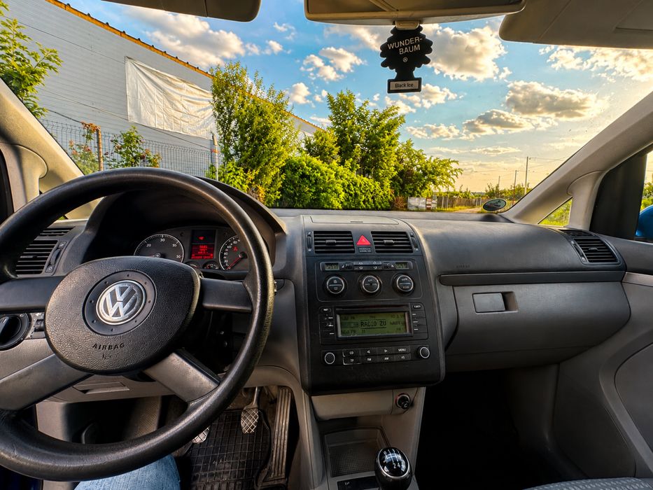 VW Touran 2.0 TDI, AZV