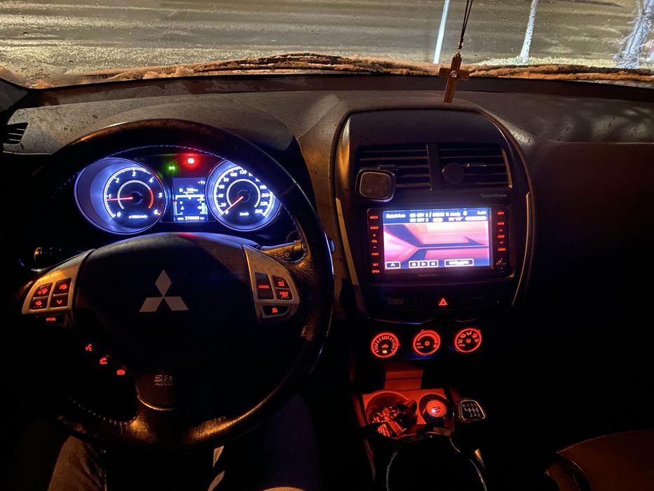 Vand mitsubishi asx 1.8 DI-D150 cp- 2011- Avariat