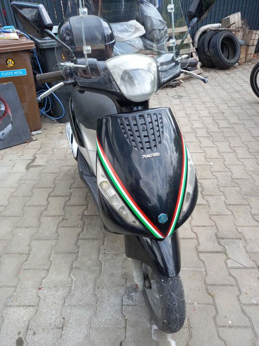 Scuter Piaggio zip