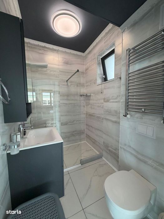 Penthouse Mamaia + 2 terase + curte 3 locuri de parcare — fotografia 3
