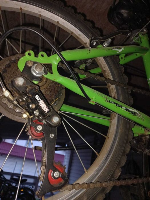 Bicicleta băieți în stare bună