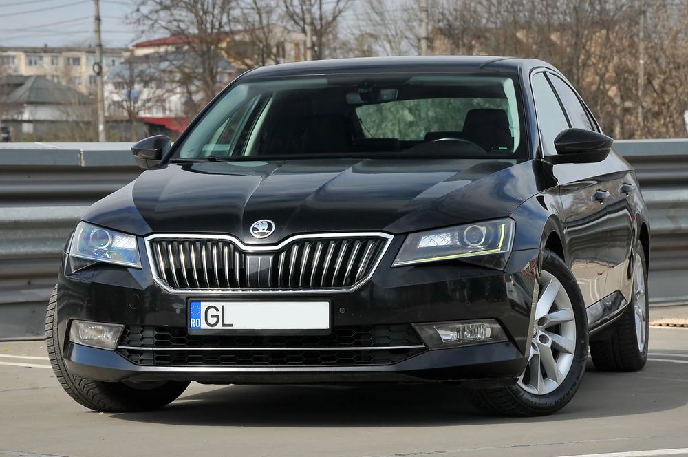 Skoda Superb Automat /Front Assist /Senzori parcare /Soft Close