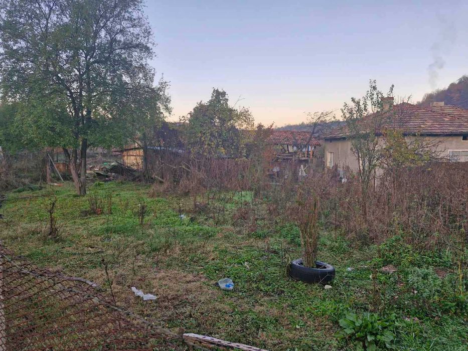 Къща с.Стеврек,общ. Антоново