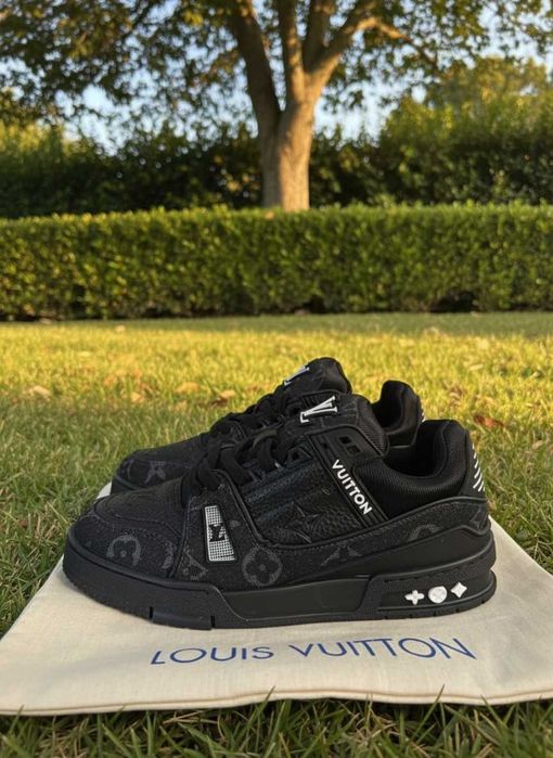 Adidasi Louis Vuitton - LV Trainers Negru - Full Box