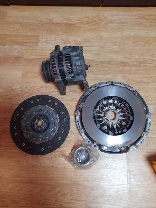 Vind chit ambriaj complet Toyota Avensis2007.