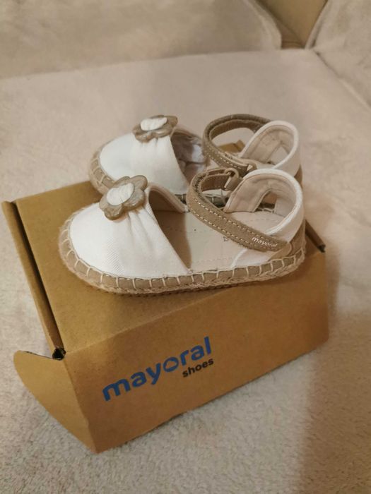 Детски сандалети на Mayoral 22момер